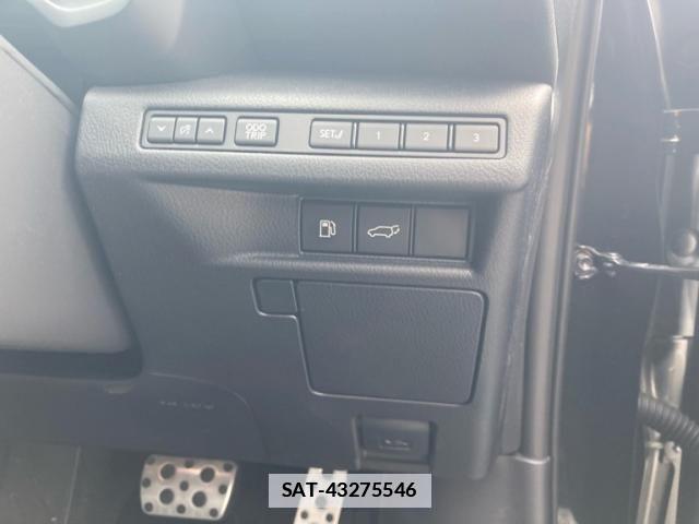 Lexus LBX 2025-11 7501266-20