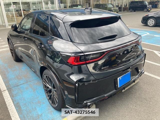 Lexus LBX 2025-11 7501266-3