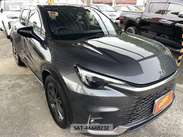 Lexus LBX 2024-03 7562357-1