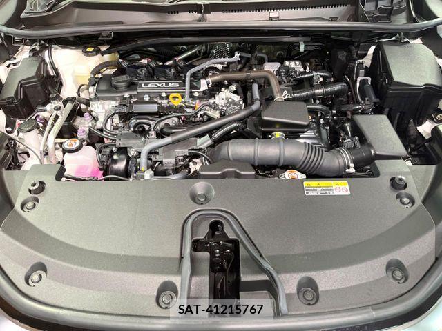 Lexus LBX 2024-09 7562354-17