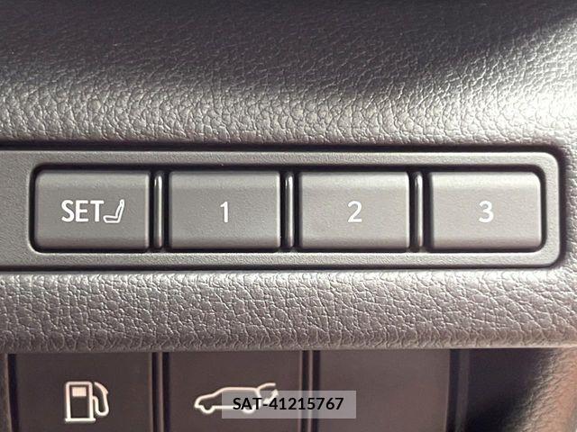 Lexus LBX 2024-09 7562354-8