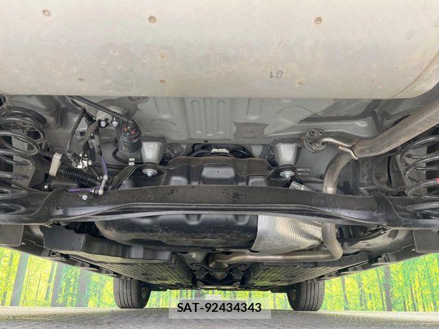 Lexus LBX 2024-06 7562355-18