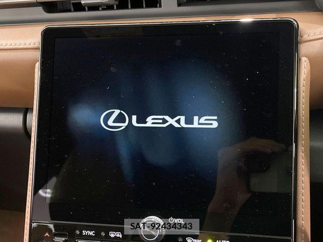 Lexus LBX 2024-06 7562355-2