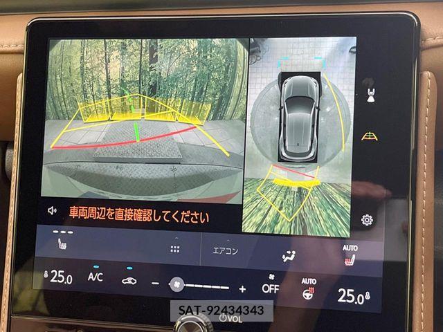 Lexus LBX 2024-06 7562355-3