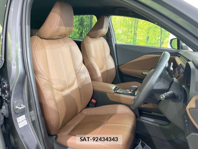 Lexus LBX 2024-06 7562355-7
