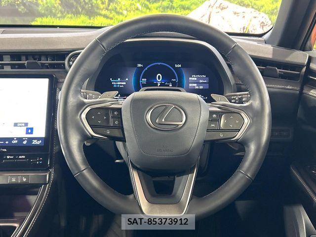 Lexus LBX 2024-01 7617656-10