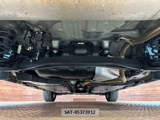 Lexus LBX 2024-01 7617656-17