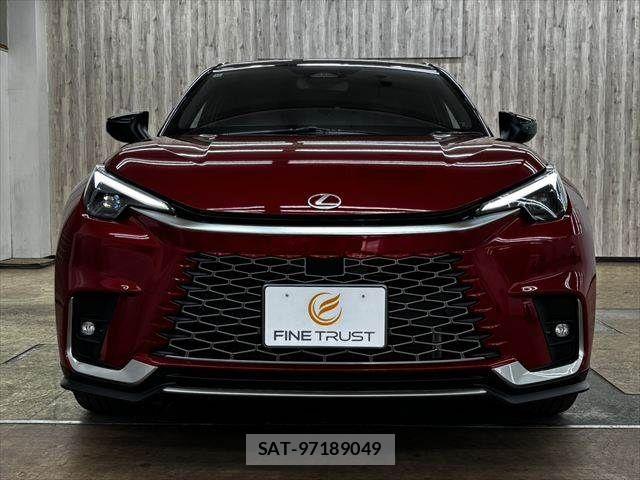 Lexus LBX 2024-11 7617658-13