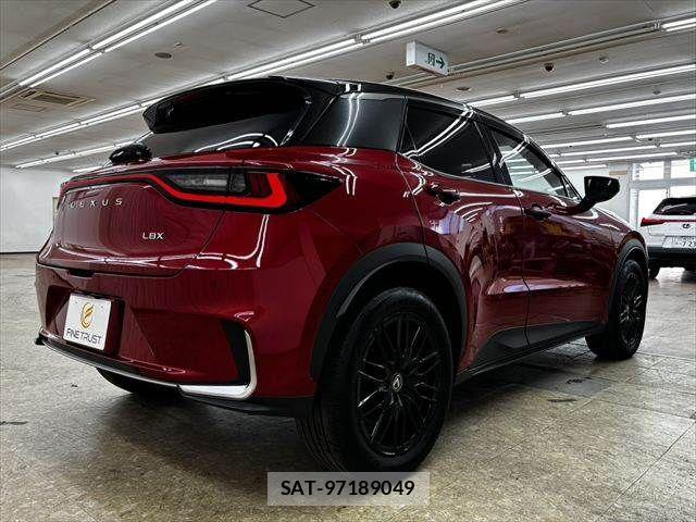 Lexus LBX 2024-11 7617658-17