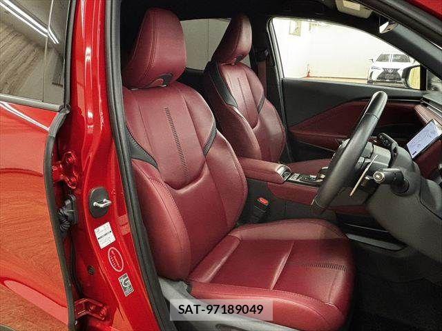 Lexus LBX 2024-11 7617658-6