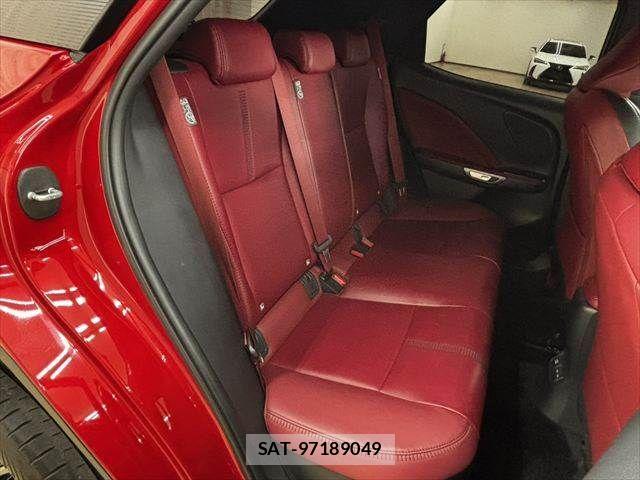 Lexus LBX 2024-11 7617658-7