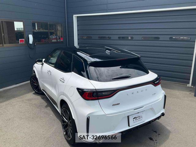 Lexus LBX 2025-03 7725065-5