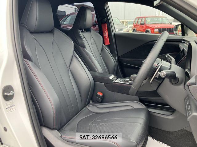 Lexus LBX 2025-03 7725065-6