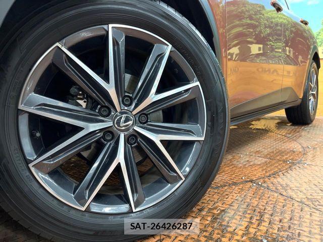 Lexus LBX 2024-01 7725070-12