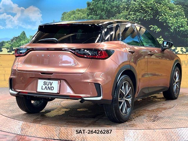 Lexus LBX 2024-01 7725070-16