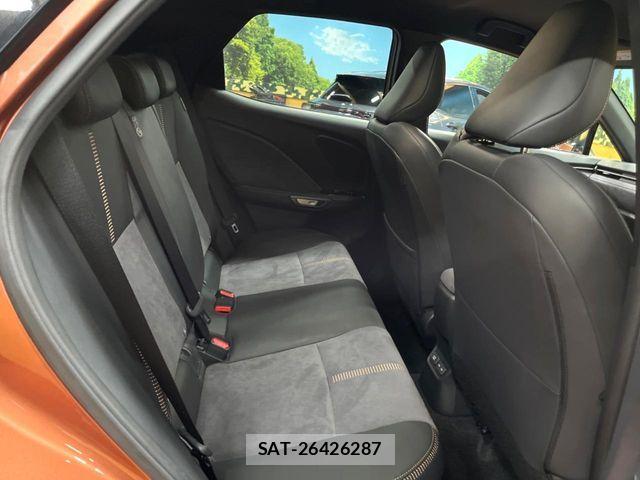 Lexus LBX 2024-01 7725070-8