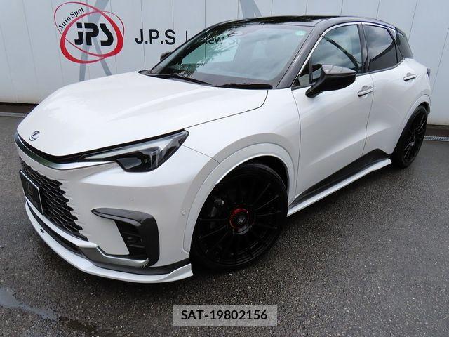 Lexus LBX 2024-04 7725066-28