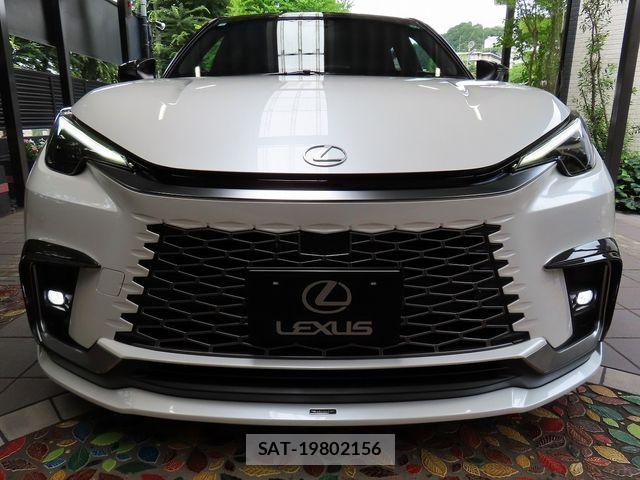 Lexus LBX 2024-04 7725066-3