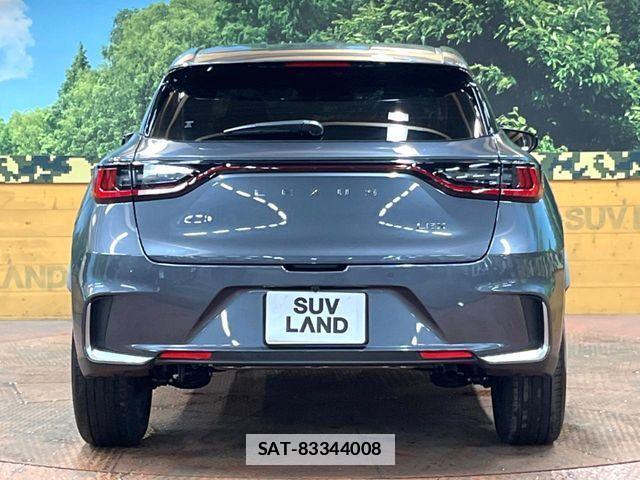 Lexus LBX 2024-09 7725069-14
