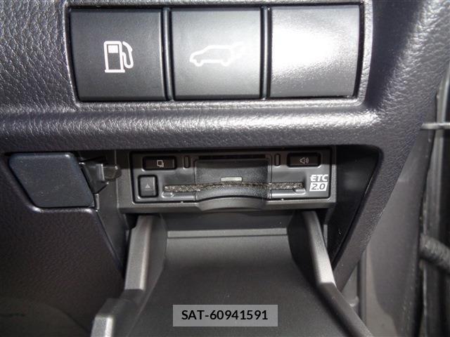 Lexus LBX 2025-03 7725072-25
