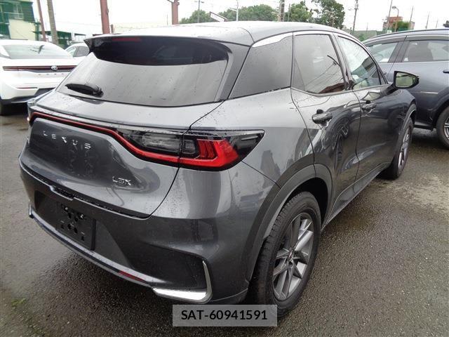Lexus LBX 2025-03 7725072-7