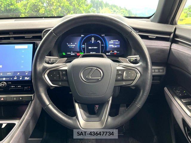 Lexus LBX 2024-02 7786494-10