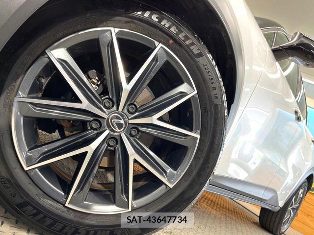 Lexus LBX 2024-02 7786494-12