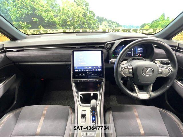 Lexus LBX 2024-02 7786494-1