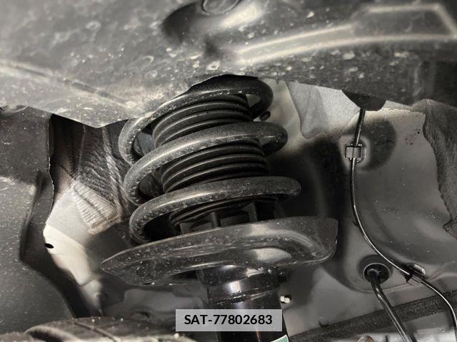 Lexus LBX 2025-05 7786496-19