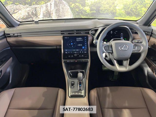 Lexus LBX 2025-05 7786496-2