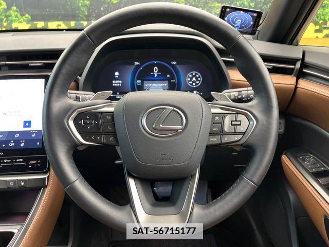 Lexus LBX 2024-09 7786497-10
