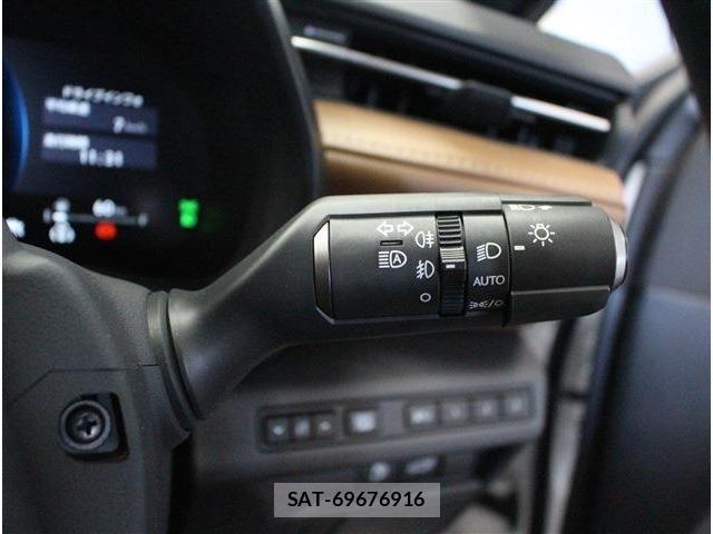Lexus LBX 2024-08 7877349-21