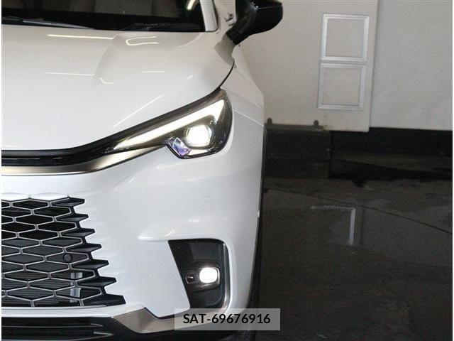 Lexus LBX 2024-08 7877349-24