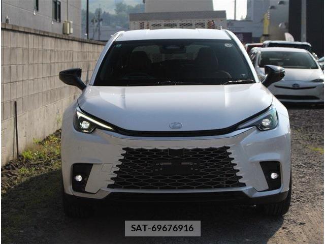 Lexus LBX 2024-08 7877349-4