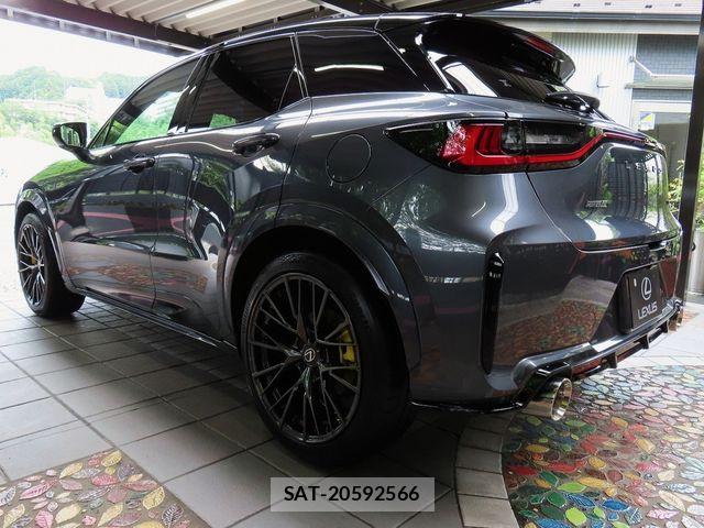 Lexus LBX 2025-07 7877346-10
