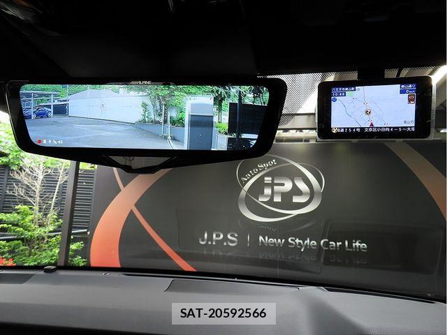 Lexus LBX 2025-07 7877346-18