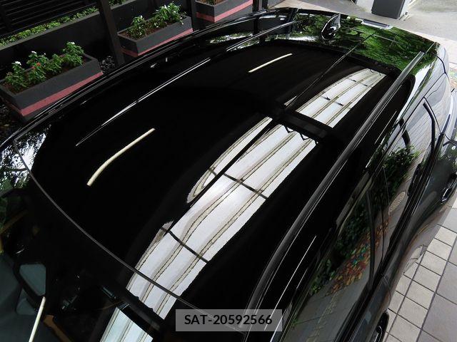 Lexus LBX 2025-07 7877346-6