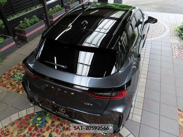 Lexus LBX 2025-07 7877346-7