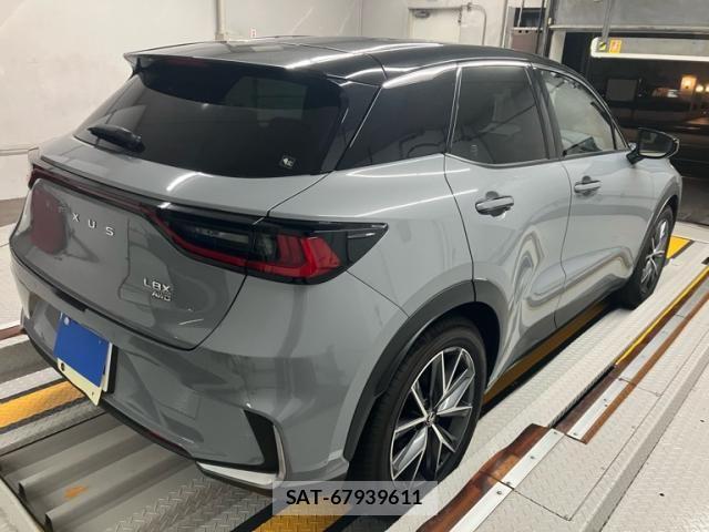 Lexus LBX 2024-01 7877347-11