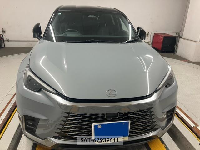 Lexus LBX 2024-01 7877347-1