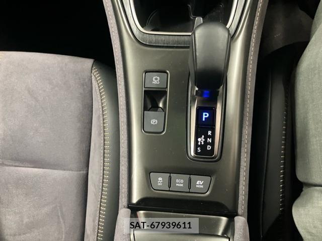 Lexus LBX 2024-01 7877347-19