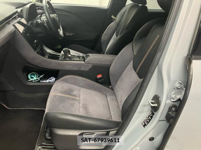 Lexus LBX 2024-01 7877347-7