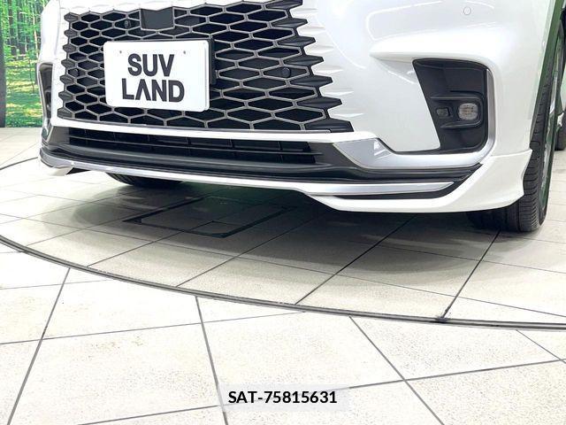 Lexus LBX 2024-07 7902854-2