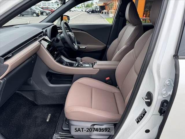 Lexus LBX 2025-06 7902853-16
