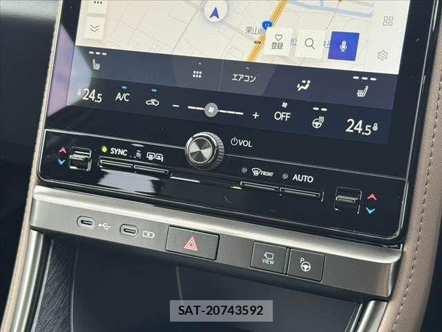 Lexus LBX 2025-06 7902853-23