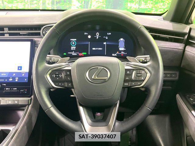 Lexus LBX 2024-04 7962404-11