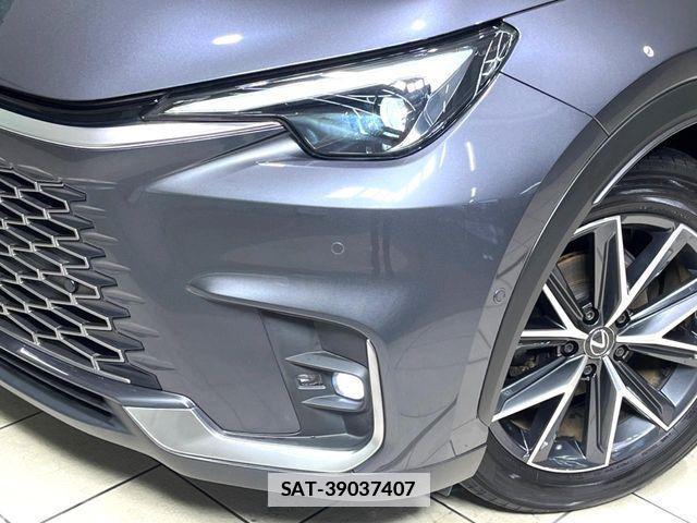 Lexus LBX 2024-04 7962404-12