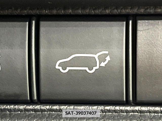 Lexus LBX 2024-04 7962404-6