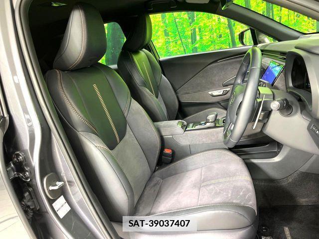 Lexus LBX 2024-04 7962404-8