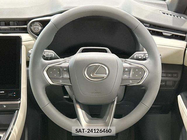 Lexus LBX 2026-03 7962398-10